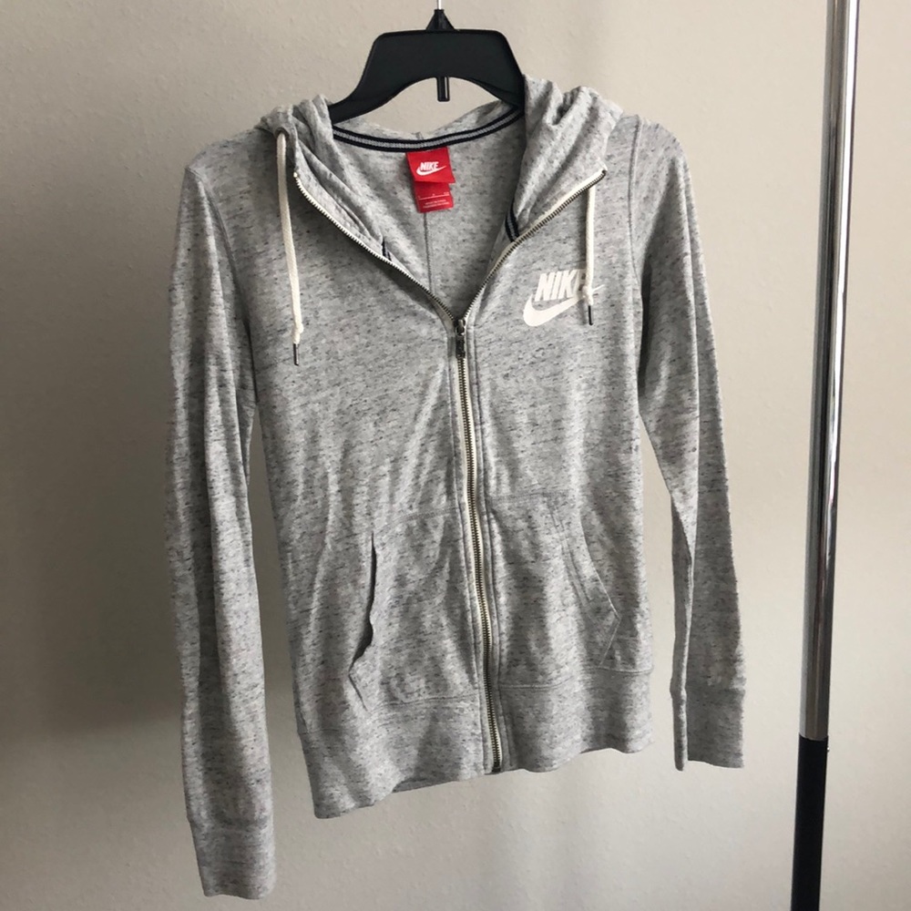 🖤3 for $15🖤Nike gray light jacket